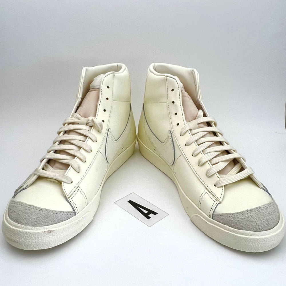 NIKE Blazer Mid '77 High Top Sneaker sz 12